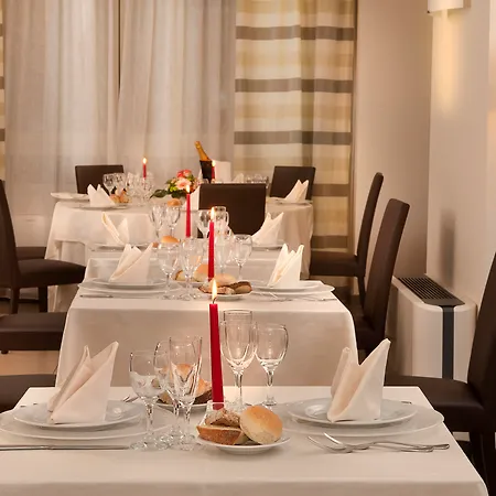 Cardinal St. Peter Hotell 4*