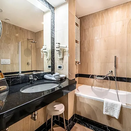 Cardinal St. Peter Hotel 4*