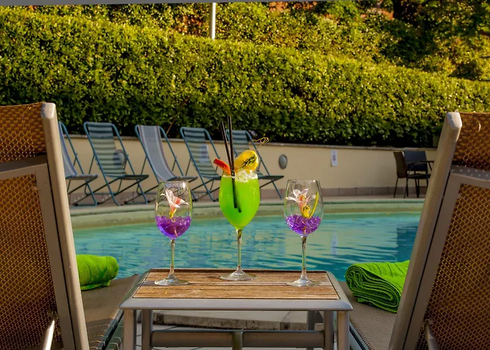 Cardinal St. Peter 4*