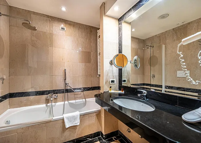 Hotel Cardinal St. Peter 4*