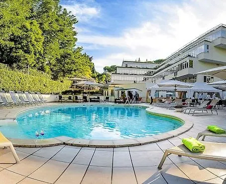 Cardinal St. Peter Hotell 4*
