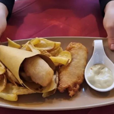 圣彼得深红酒店 酒店 4*