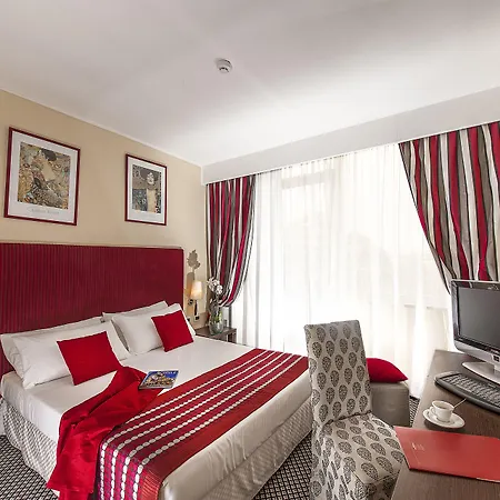 圣彼得深红酒店