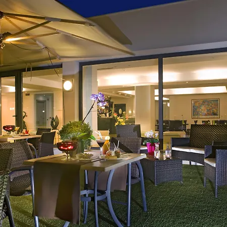 Hotel Cardinal St. Peter