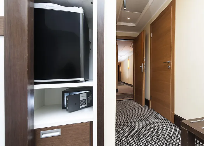 Cardinal St. Peter 4* Ρώμη