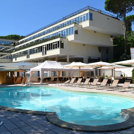 Cardinal St. Peter Hotel 4*