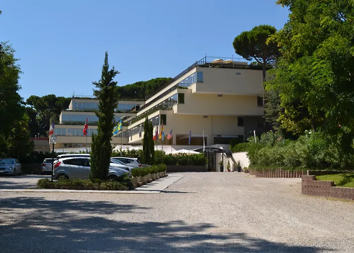 Cardinal St. Peter Hotel